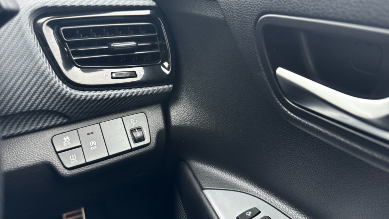 Kia Stonic 1.0T GDi 48V 98 GT-Line S 5dr DCT Petrol Estate